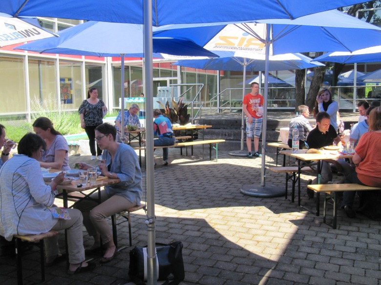 Das kaufmännische Berufskolleg 1/2 unterstützt die Teilnehmer/innen der schulinternen Fortbildung.